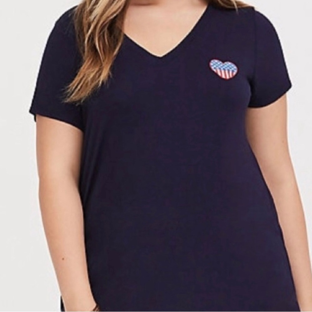 Torrid 2X Navy Blue Patriotic Flag Heart V Neck Tee